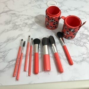 BH Cosmetics Makeup Brushes and Travel Container